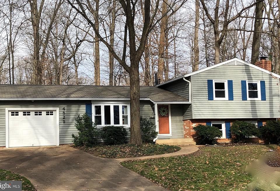 Wonderful split level on enchanting lot