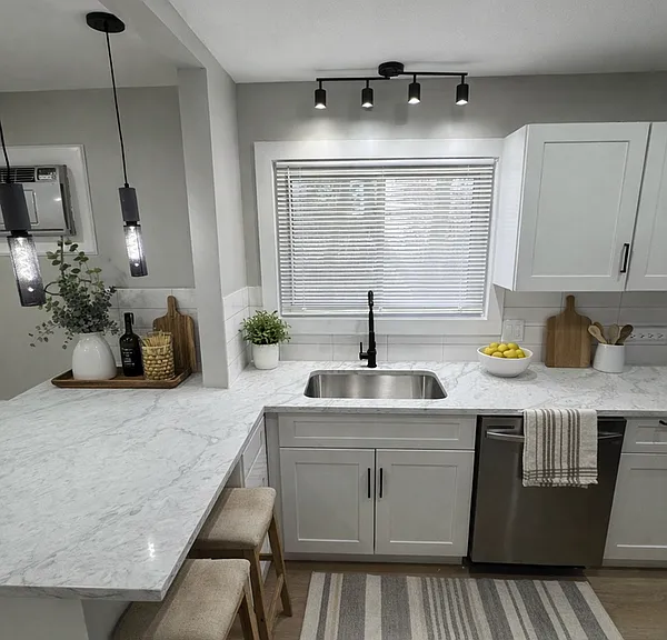 775 Coolidge St #3 — Photo 2