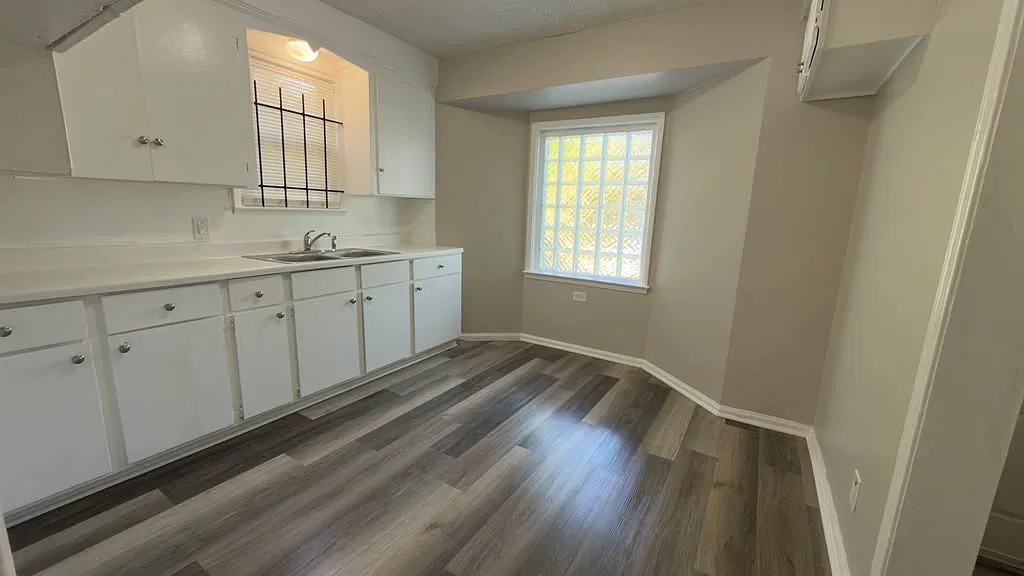 16848 Hubbell — Photo 2
