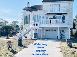 1407 E Yacht Dr, Oak Island, NC 28465