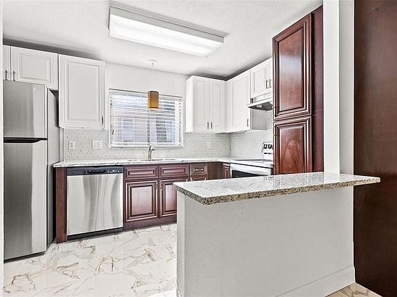 2nd image of 7713 Palmera Pointe Cir #7713