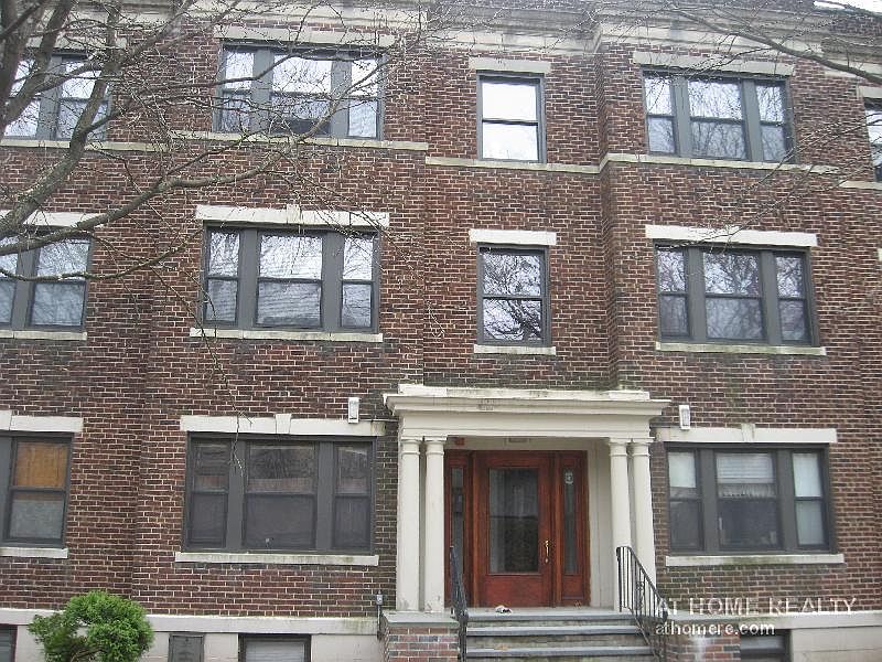 1st image of 27 Egremont Rd APT 2