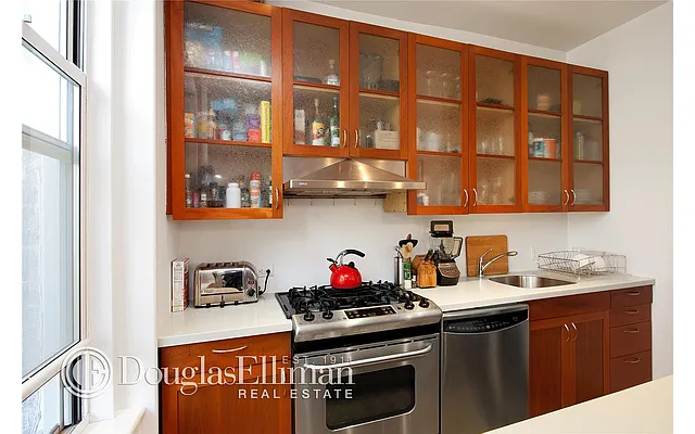 Rented by Douglas Elliman | media 21