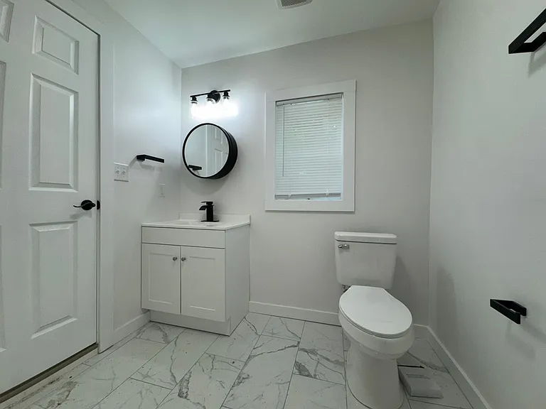 525 Smith St #Z4 — Photo 15