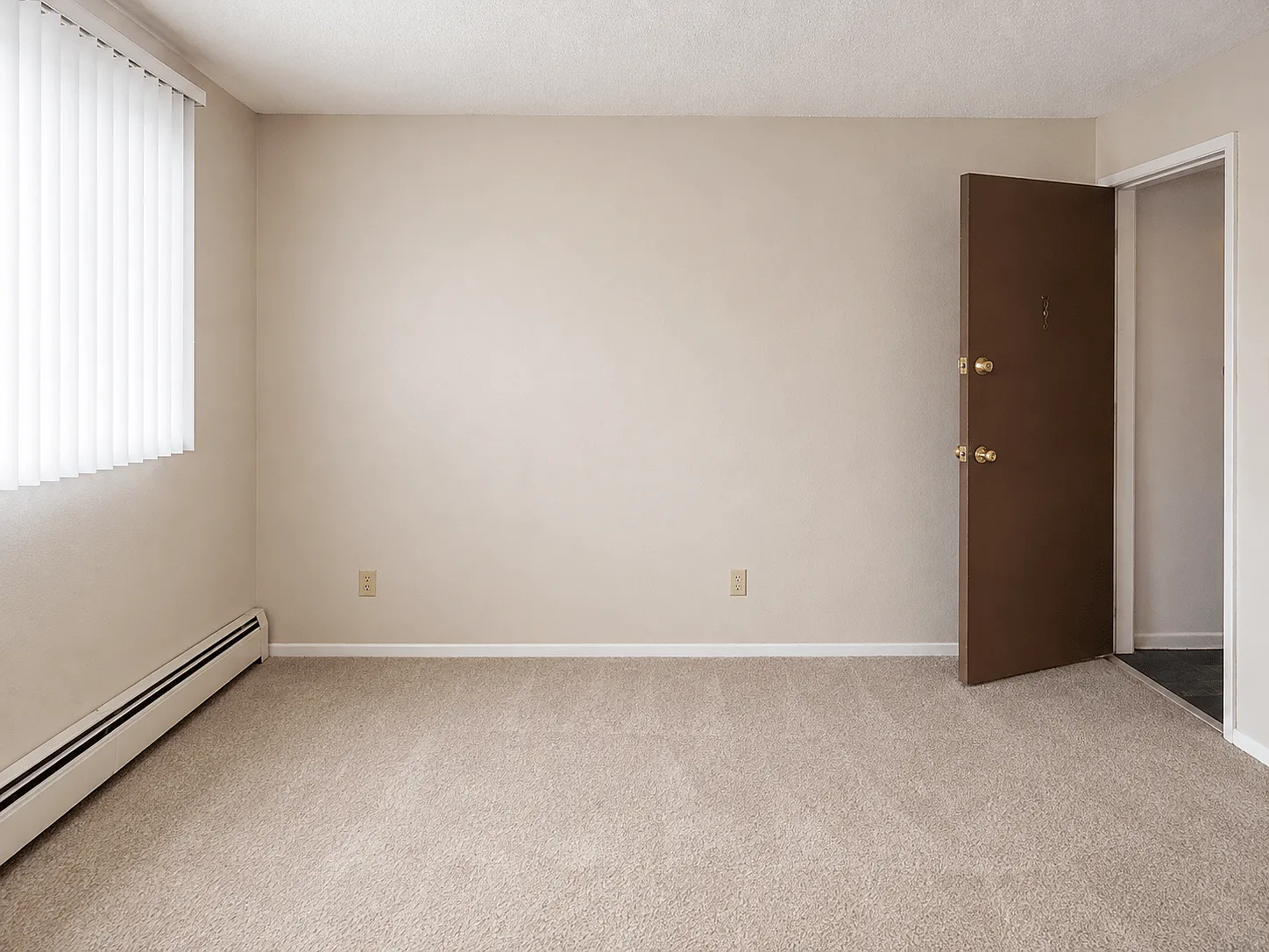 King Arthur Apartments — Photo 3