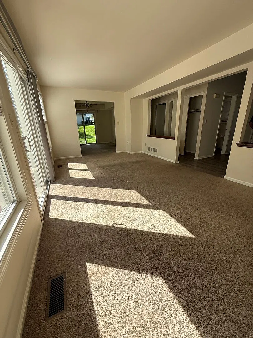 3 Bed / 1.5 Bath Townhome in Brittany Farms, The Highlands Community — Photo 3