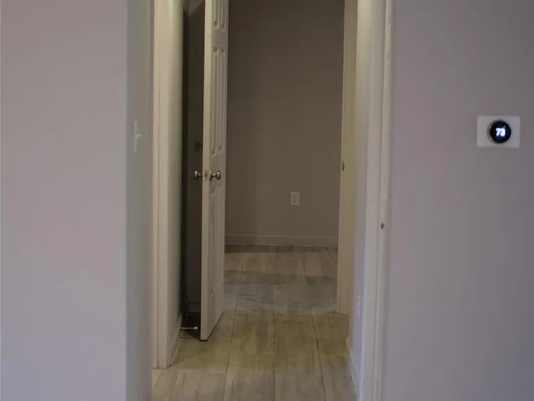 1413 Broadmoor Dr — Photo 9