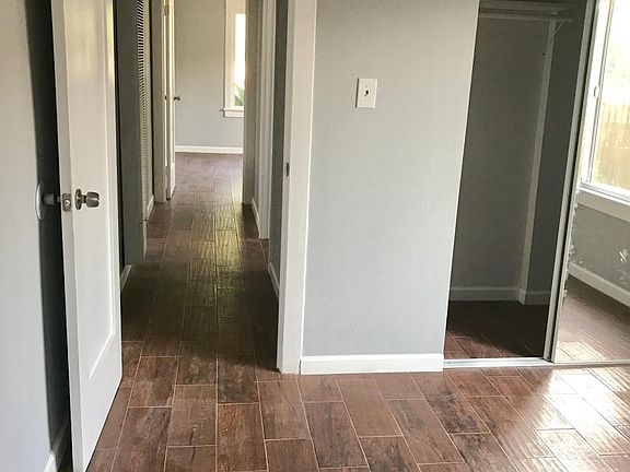 4th image of 5924 S Wilton Pl