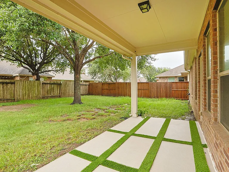 24434 Ranchwood Springs Ln — Photo 20