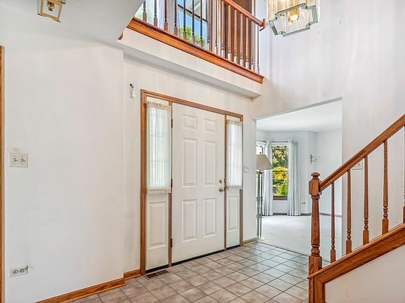 Open & Airy Foyer