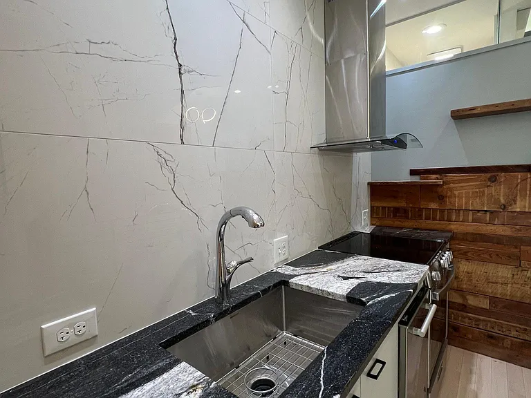 2019 S Beechwood St #2 — Photo 24