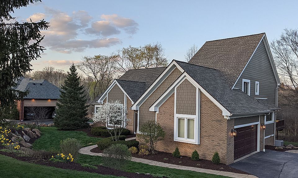 2nd image of 5139 Stonehenge Dr