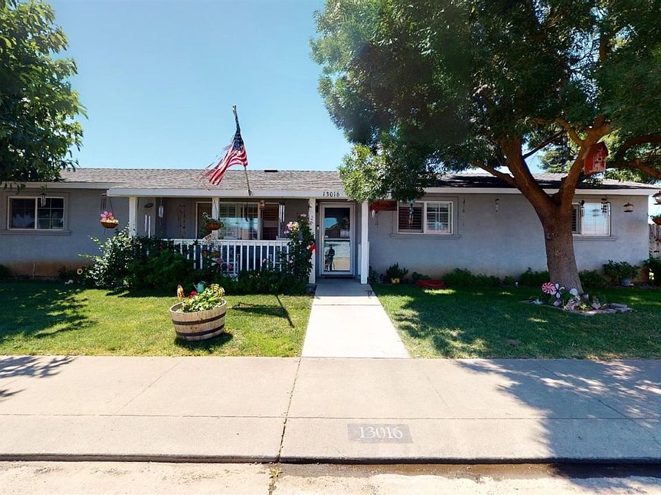 1st image of 13016 Lorenzo Ct