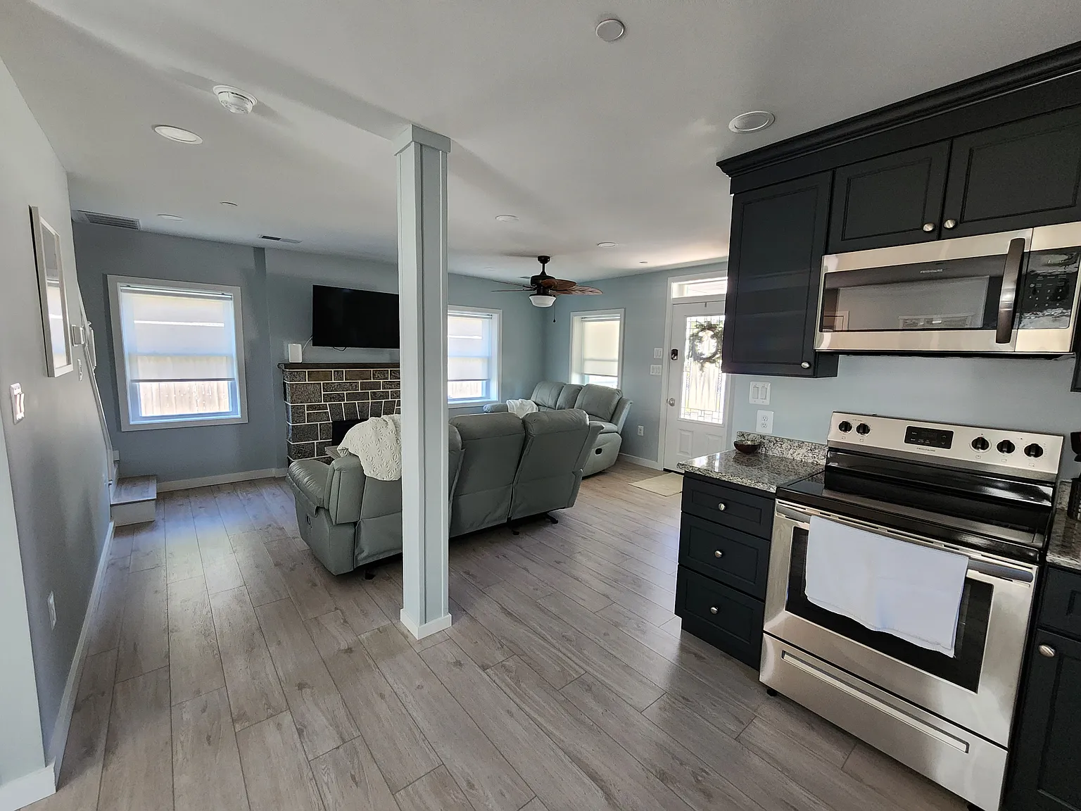 3 bed, 1500 sqft, $3,500 — Photo 4