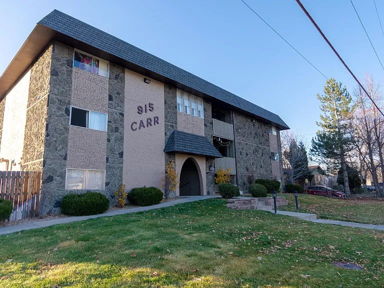 Carr — Photo 16