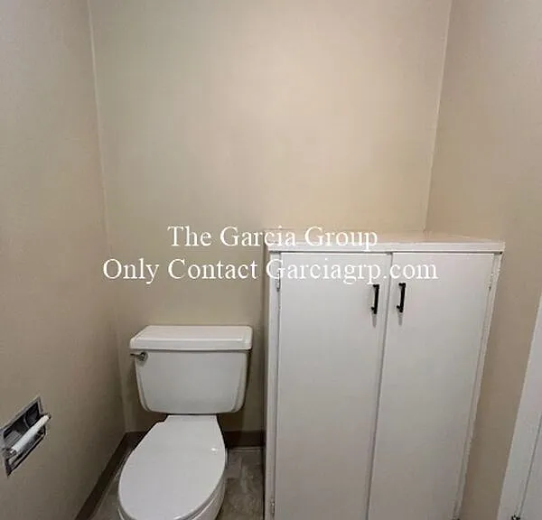 9205 E Burnside St #H203 — Photo 17