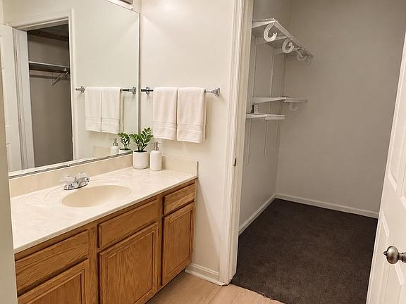 5th image of 7252 Mahogany Dr #1