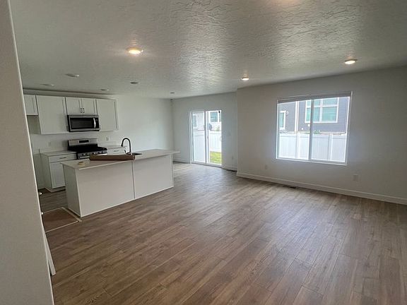 2nd image of 3718 W 930 N #Basement