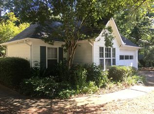 140 Greenwood Ln, Athens, GA 30605