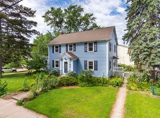 118 22nd St S, La Crosse, WI 54601