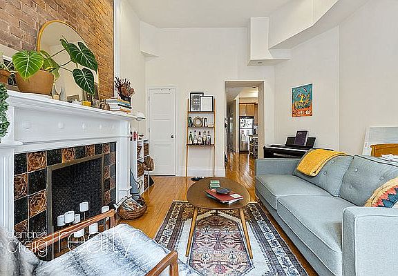 4th image of 402 Washington Ave APT 2