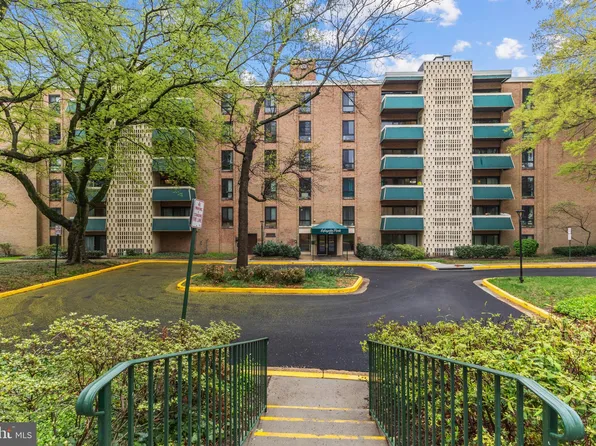 6143 Leesburg Pike APT 104, Falls Church, VA 22041