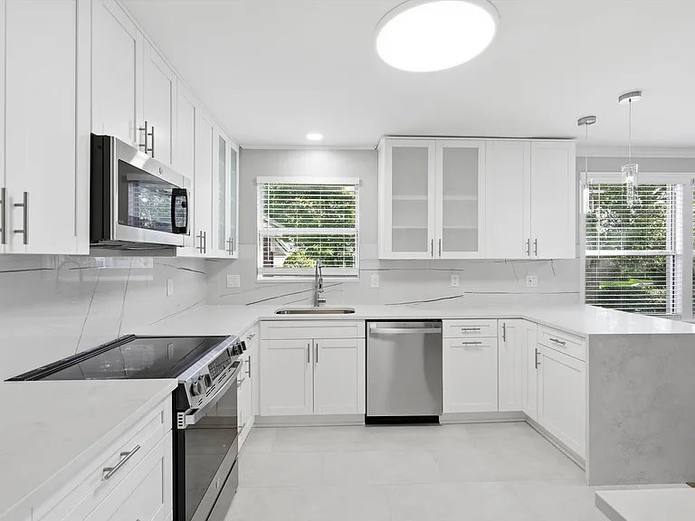 1674 Parrish Pl — Photo 19