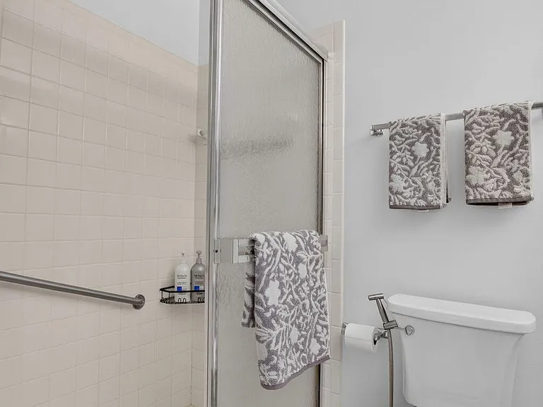 5037 Lakefront Blvd #A — Photo 31