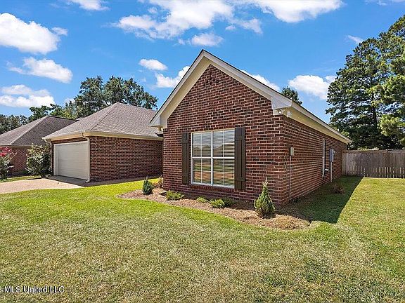2nd image of 217 Calhoun Dr
