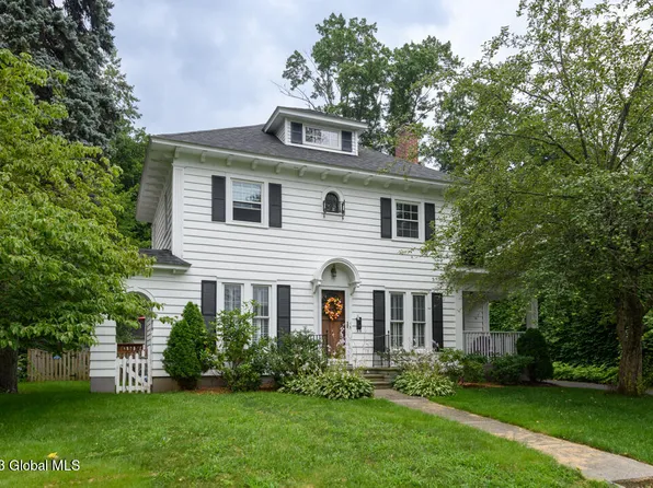 5 Elmwood Street, Albany, NY 12203