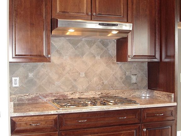 Kitchen with garnite conter tops