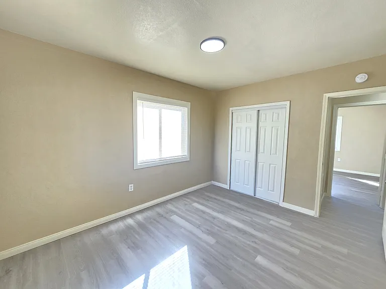 8651 S Loop Blvd — Photo 6