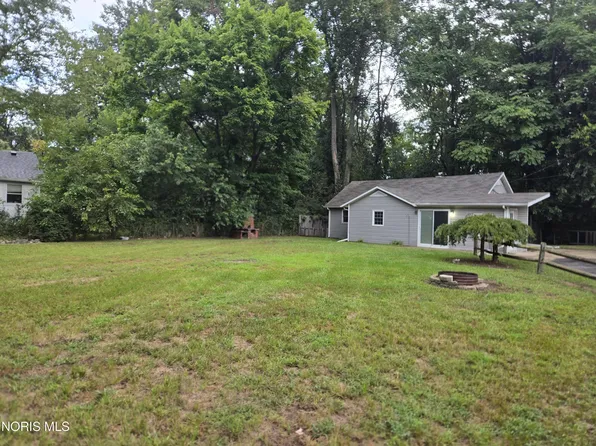 727 Countway St, Holland, OH 43528