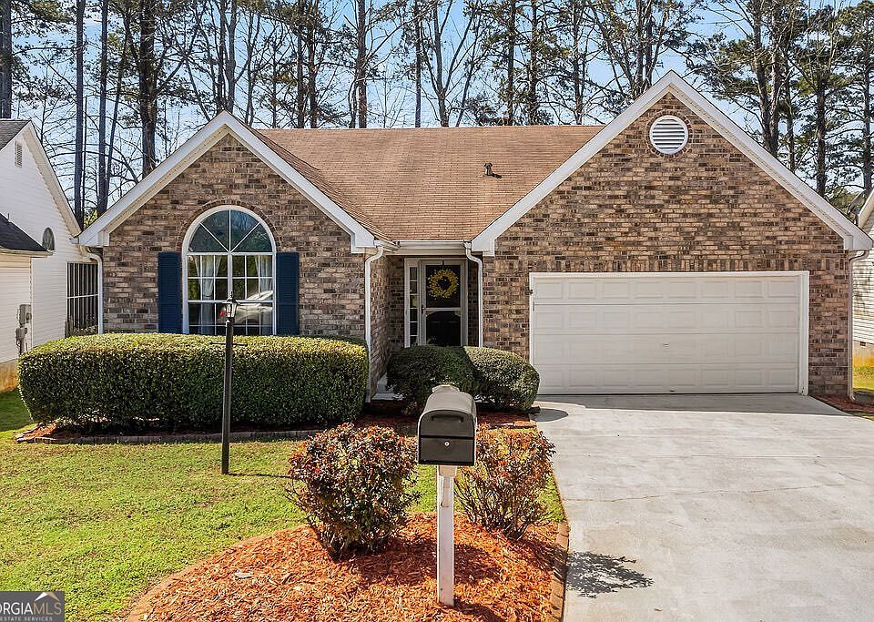 1st image of 117 Green Tree Dr