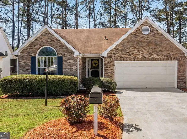 117 Green Tree Dr, Newnan, GA 30265