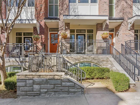 73 Stamford St, Asheville, NC 28803