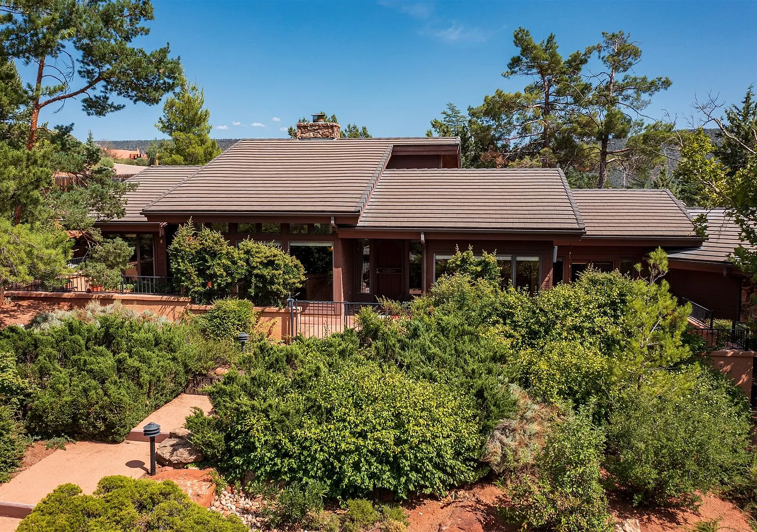 Home Surrounded by Lush Landscape + Mtn Views! — Photo 2