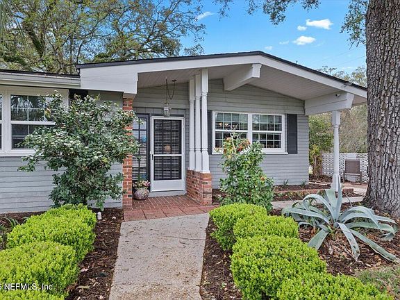 3rd image of 4703 KING RICHARD Road