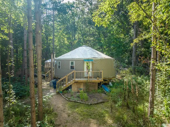 N2193 220th, Elmwood, WI 54740