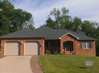 430 Spring Ave, Holts summit, MO 65043