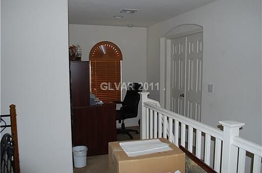 4th image of 10205 Tait St