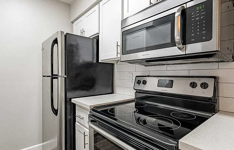 Parq on 50th Apartments — Photo 2