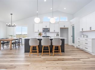4705 Corinth Dr, Pasco, WA 99301