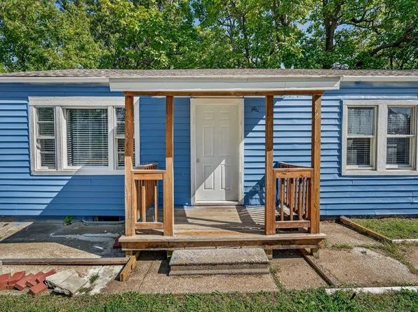 1003 W College St, Independence, MO 64050