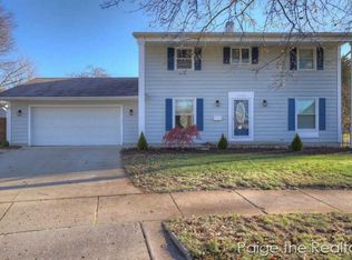 1754 Conlon Ave SE, East Grand Rapids, MI 49506