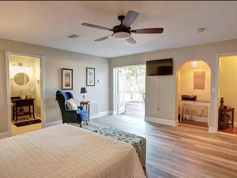 7609 Senrab Dr — Photo 12