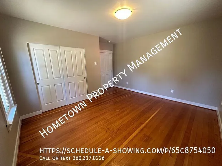 6231 Martin Way E — Photo 7