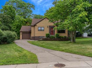 3818 Allendale Ave, Duluth, MN 55803