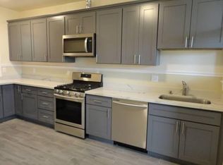 3165 16th St, San Francisco, CA 94110