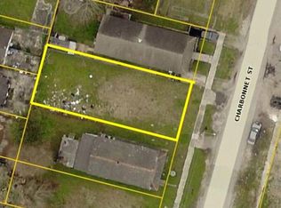1024 Charbonnet St, New Orleans, LA 70117